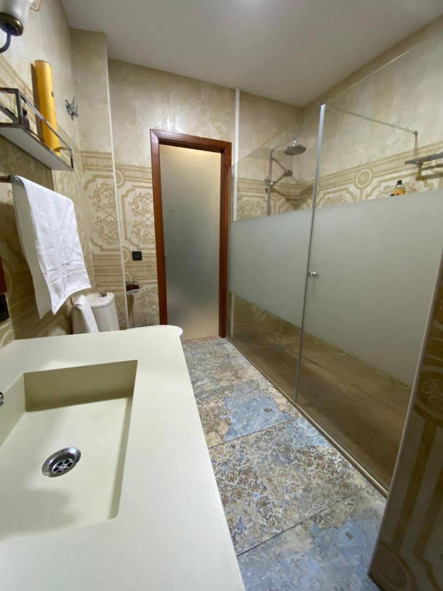 Alma De Malaga 2Br Stay With Art History & Comfort In The Heart Of The City Luaran gambar