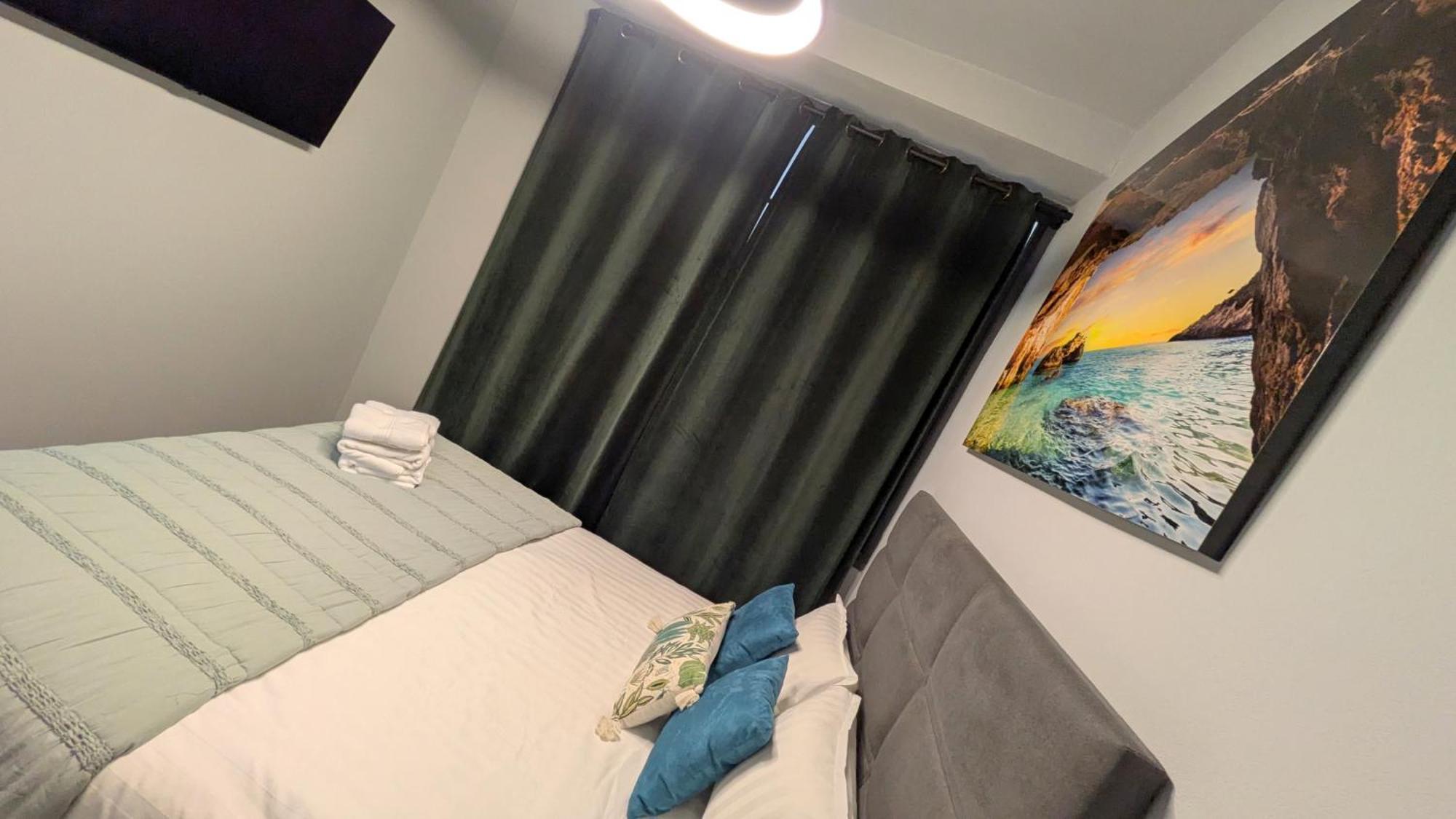 Alma De Malaga 2Br Stay With Art History & Comfort In The Heart Of The City Luaran gambar