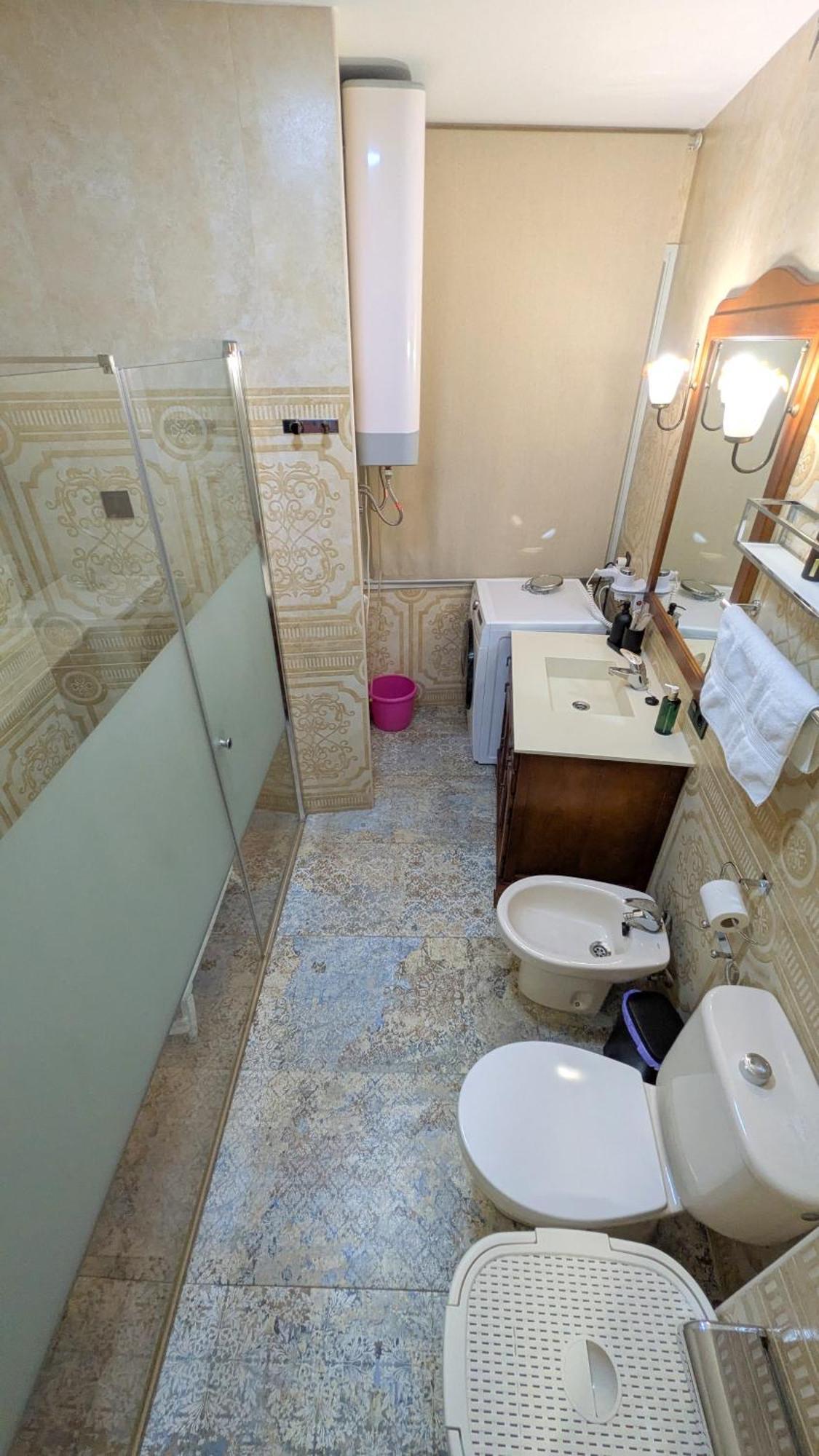 Alma De Malaga 2Br Stay With Art History & Comfort In The Heart Of The City Luaran gambar